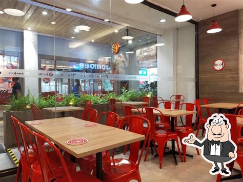 restaurants in slex northbound